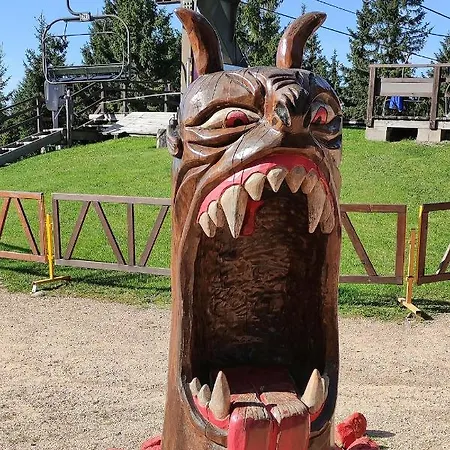 Enjoyharrachov - Atraktivni Klidny Klimatizovany 20 V Centru S Terasou A Parkovanim, Wifi-wlan, Sat, Herni Konzoli, Ipad, Netflix Zdarma, Moznosti Dobijeni Auta, Vyhledem Do Zahrady A Na Kostelik Jen 150m Od Lanovky *