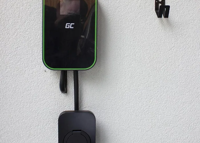 Enjoyharrachov - Atraktivni Klidny Klimatizovany 20 V Centru Harrachova S Parkovanim, Wifi-wlan, Sat, Herni Konzoli, Ipad, Netflix Zdarma, Moznosti Dobijeni Auta, Vyhledem Do Zahrady A Na Kostelik Jen 150m Od Lanovky