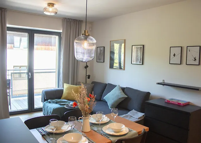شقة Enjoyharrachov - Atraktivni Klidny Klimatizovany 20 V Centru Harrachova S Parkovanim, Wifi-wlan, Sat, Herni Konzoli, Ipad, Netflix Zdarma, Moznosti Dobijeni Auta, Vyhledem Do Zahrady A Na Kostelik Jen 150m Od Lanovky *